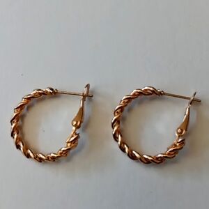 NEW 1" Twist Goldtone Hoops